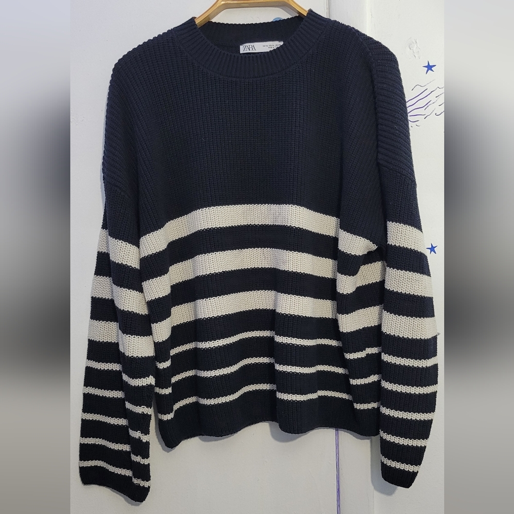 Zara pull over sweater size XLarge